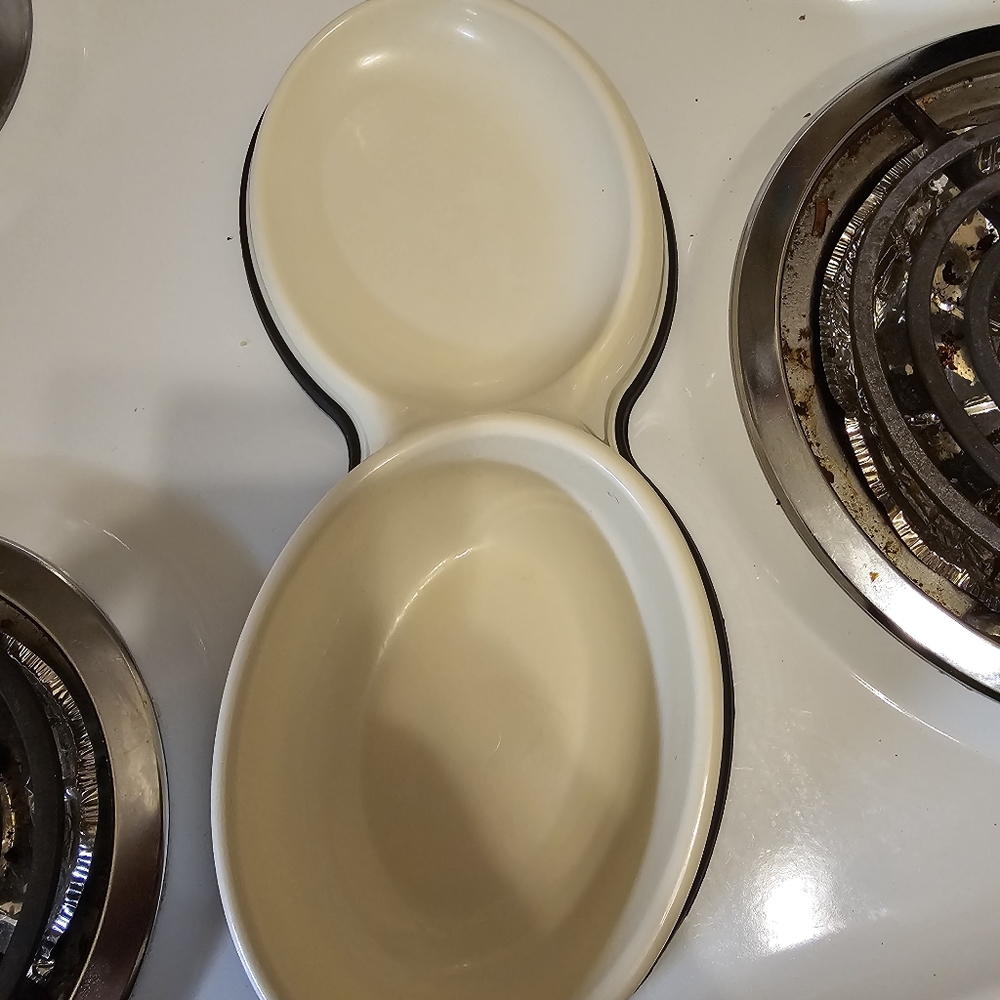 Food and Water Bowl for Cats